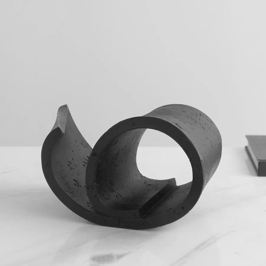 Art Craft Hotel - Moderne Luxus-Kunstharz-Dekoration in Schwarz, Unregelmäßiges Kunstobjekt